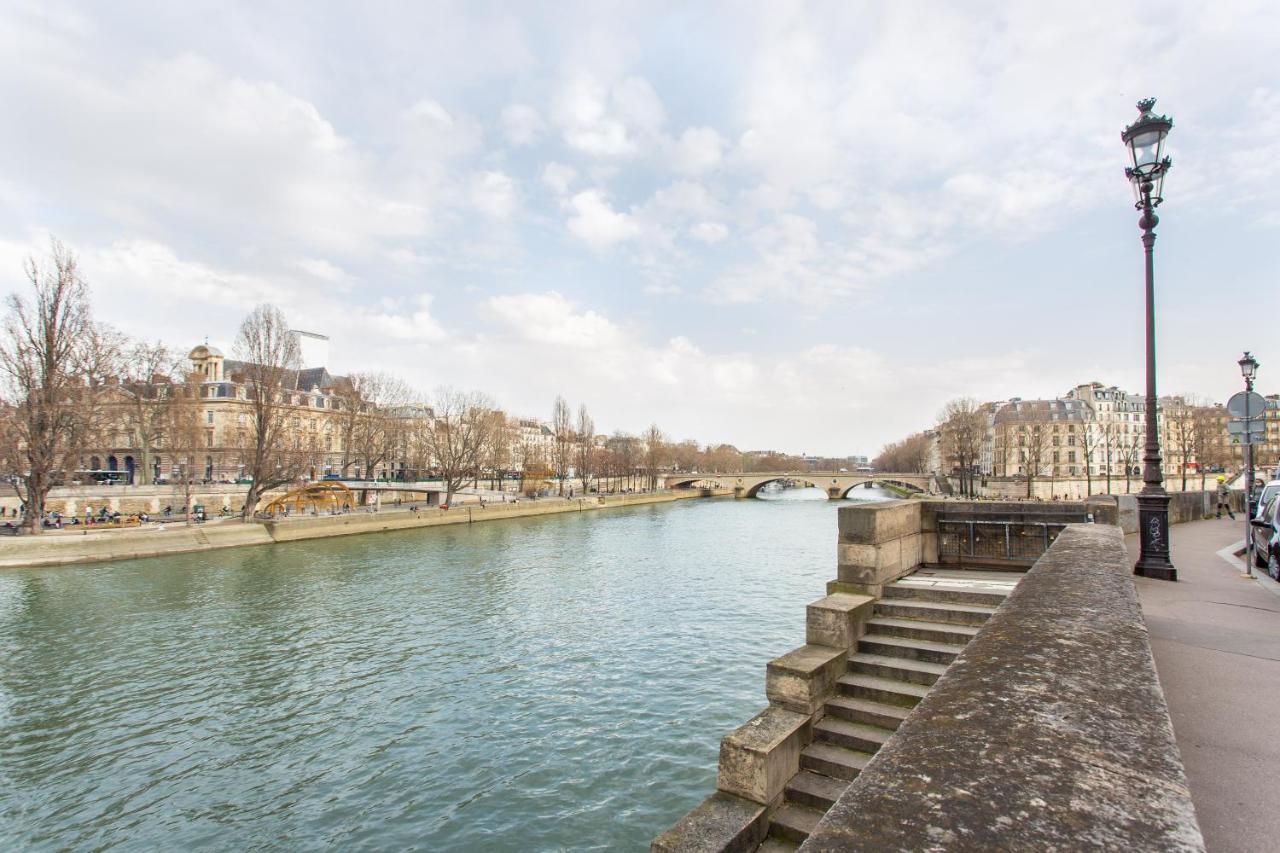 Appartamento CMG Notre-Dame / Ile de la CIté Parigi Esterno foto